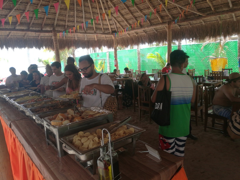 http://www.mexicotravelshop.com/what-we-can-do-on-yacht-at-cancun-isla-mujeres/