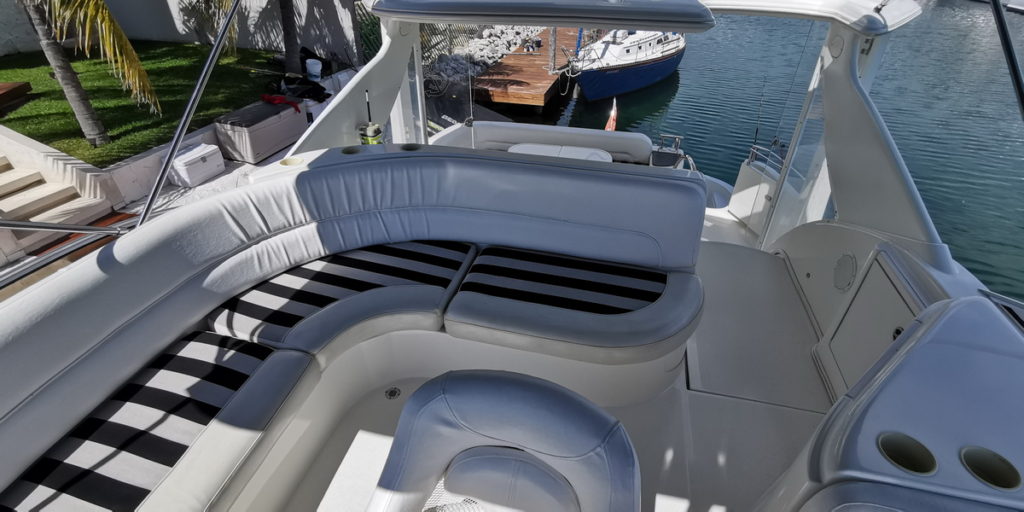 Cancun yacht club Meridian boat