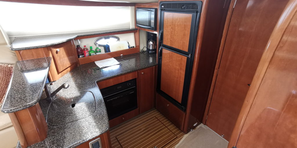 Cancun yacht club Meridian boat