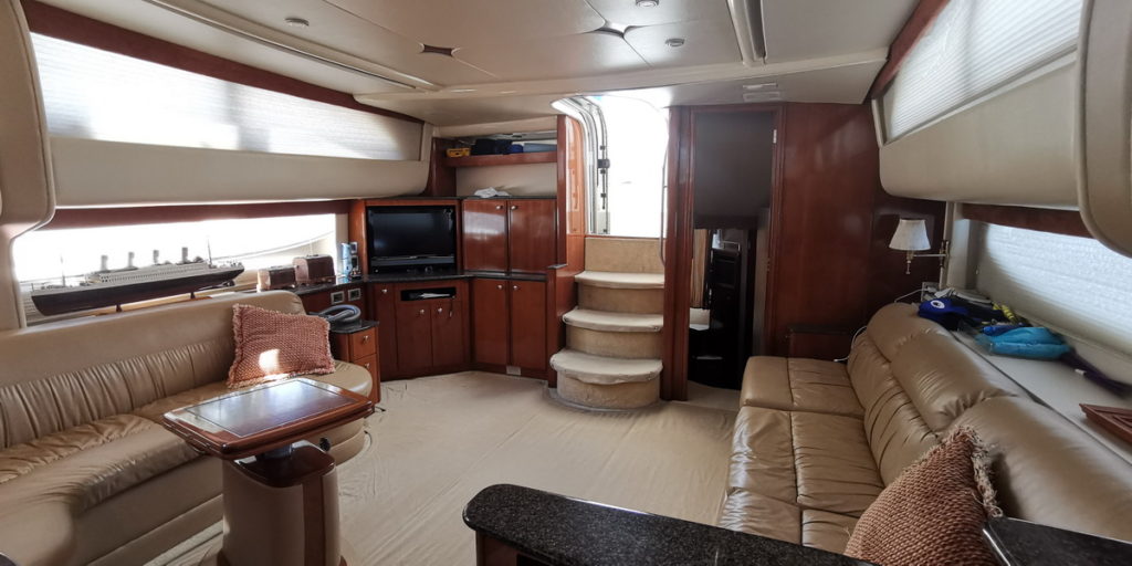 Cancun yacht club Meridian boat