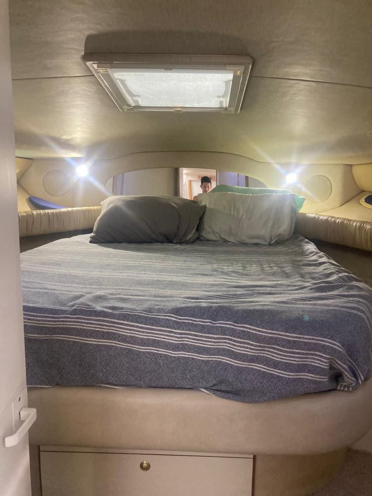 SeaRay 41 rent a boat