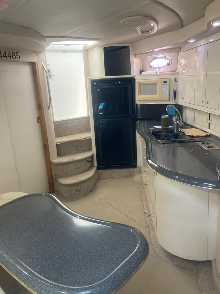 SeaRay 41 rent a boat